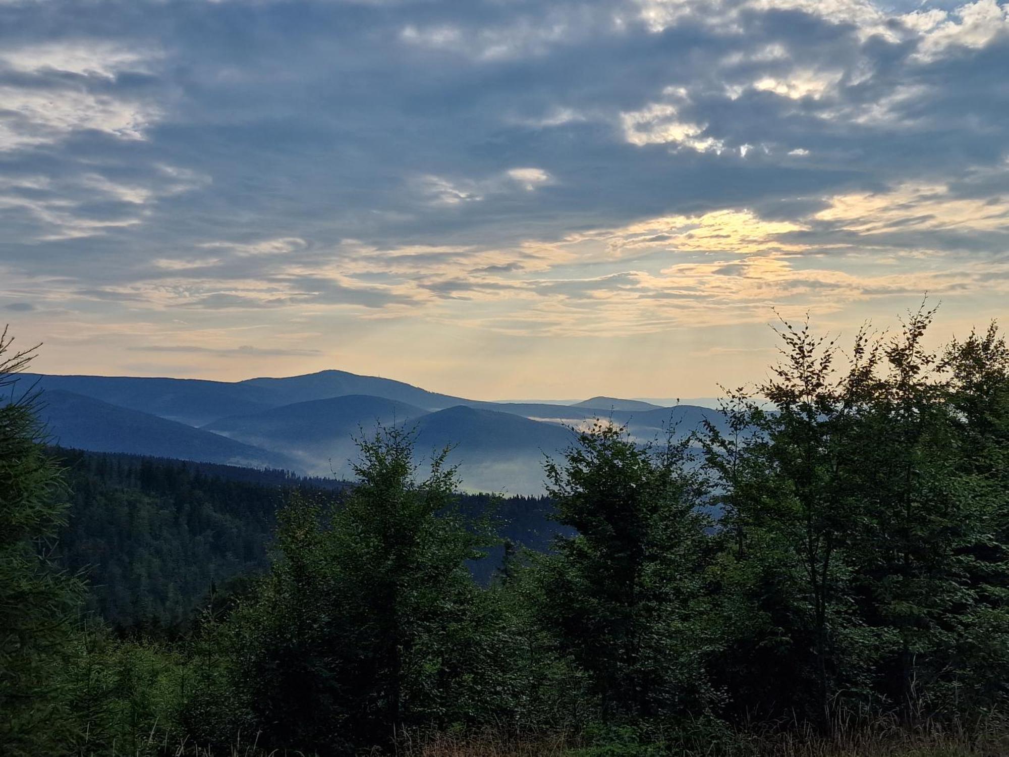Luksusowy namiot 4 Zywioly -caloroczne Jurty W Sudetach Stronie Śląskie