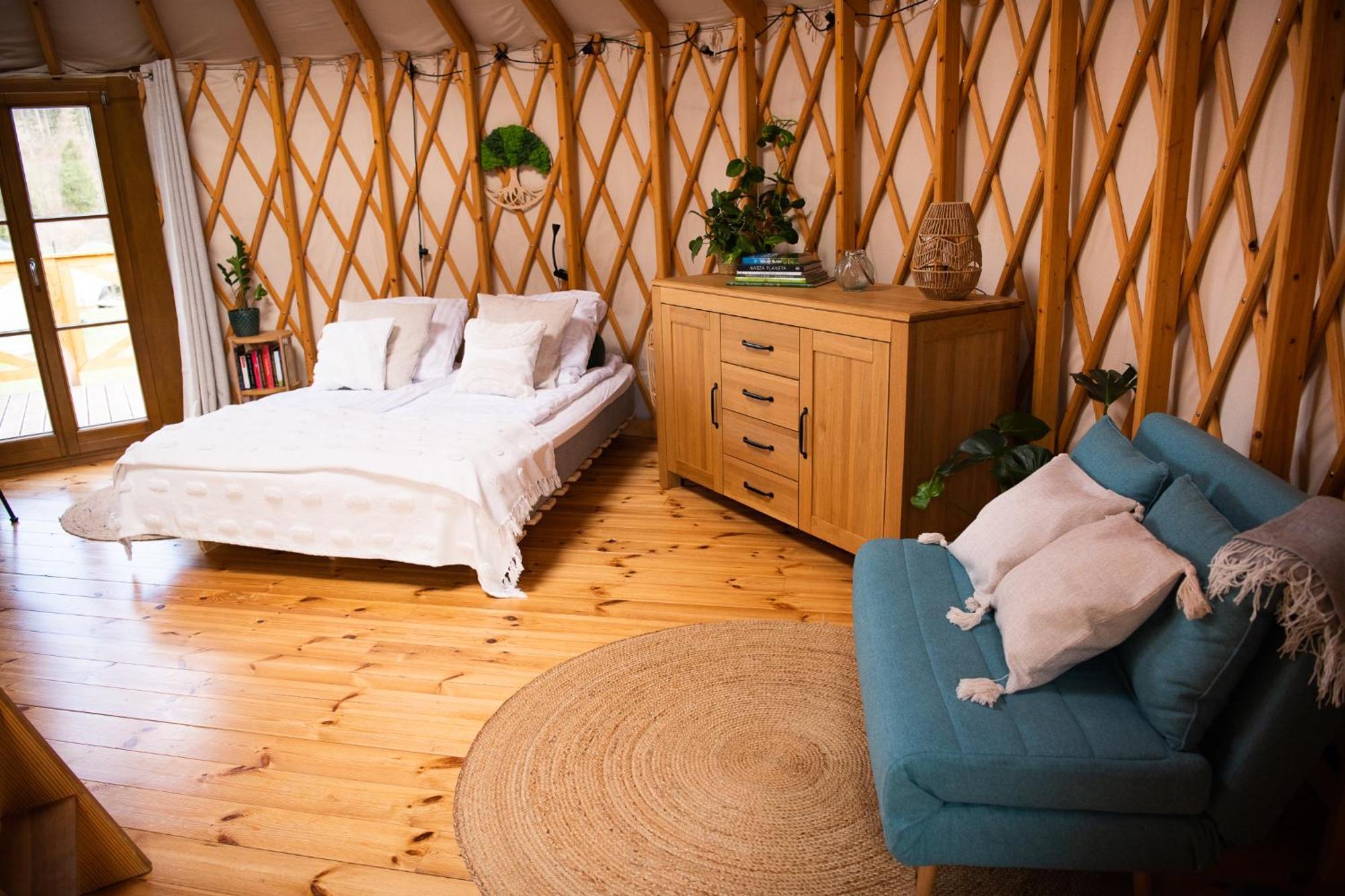 Luxury tent 4 Zywioly -caloroczne Jurty W Sudetach Stronie Slaskie